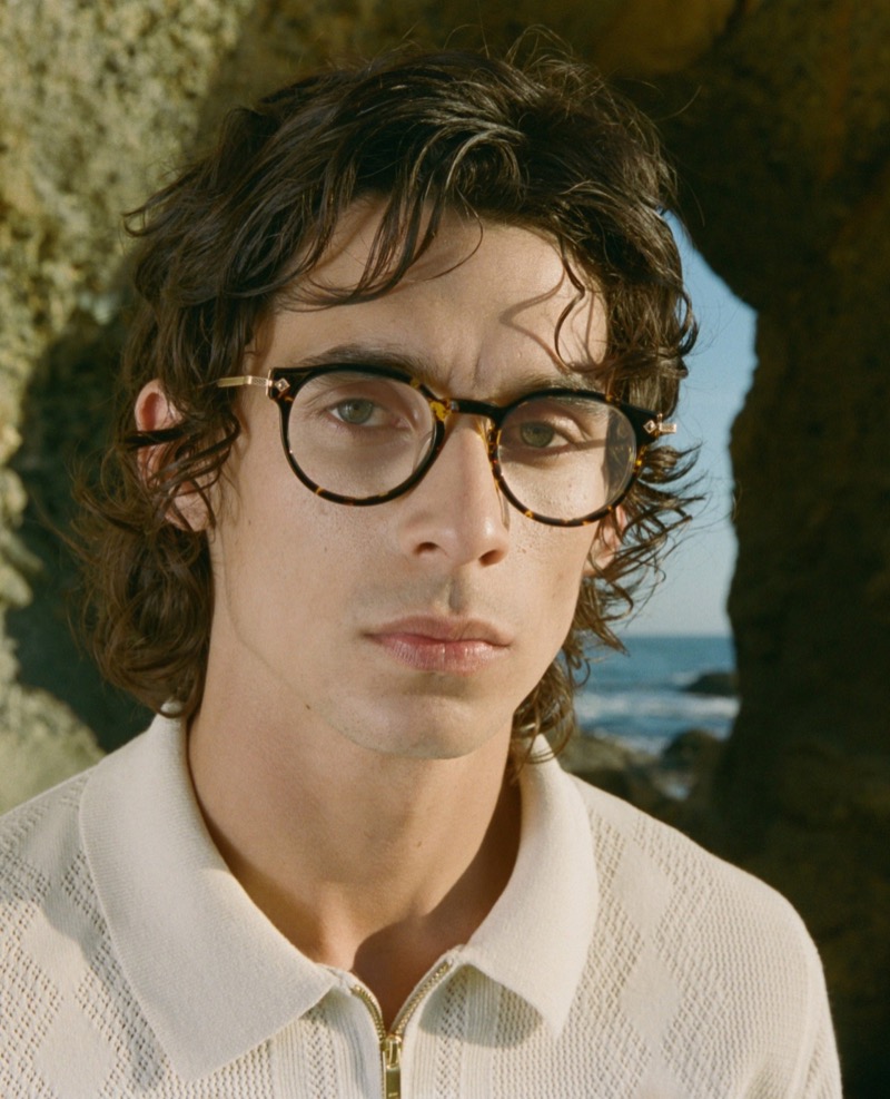 Barton Perreira’s Eugene eyeglasses offer a sharp look with a classic round shape.