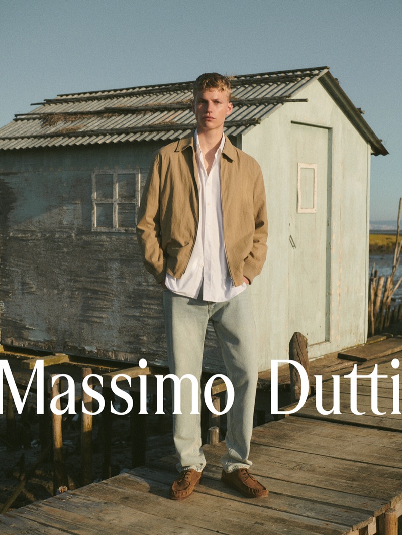 Model Timo Pan is the face of Massimo Dutti’s “Wetland” collection. 