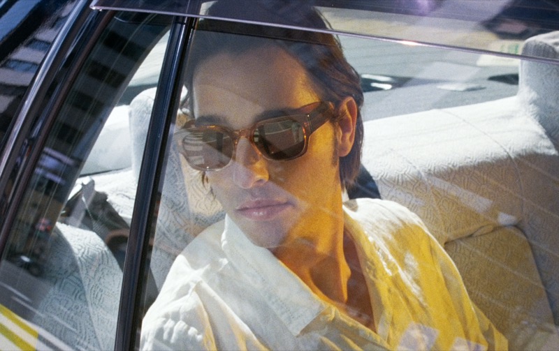 Riding in style, Warby Parker’s Domingo sunglasses in Cinnamon Crystal Fade capture the essence of effortless elegance. 