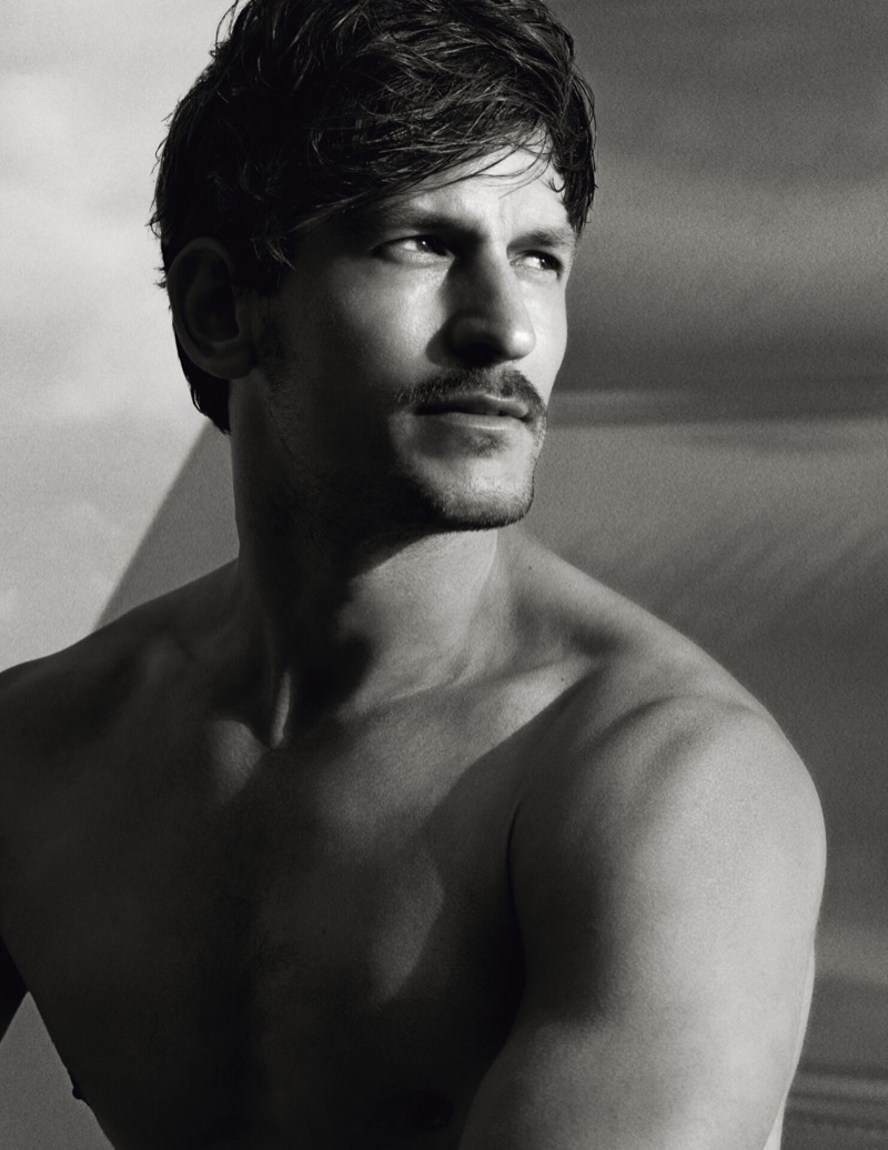 Model Jarrod Scott fronts the Chanel Allure Homme Sport Superleggera advertisement.