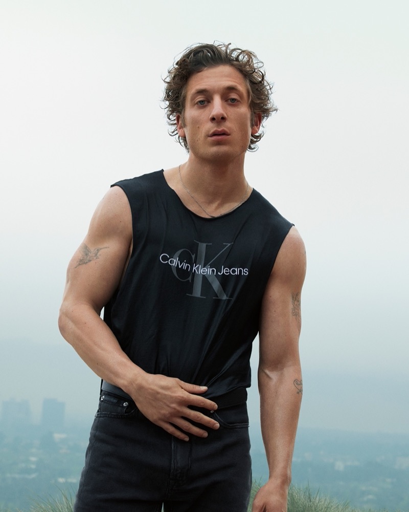 Dressed in all black, Jeremy Allen White takes the spotlight for Calvin Klein’s fall 2024 campaign.