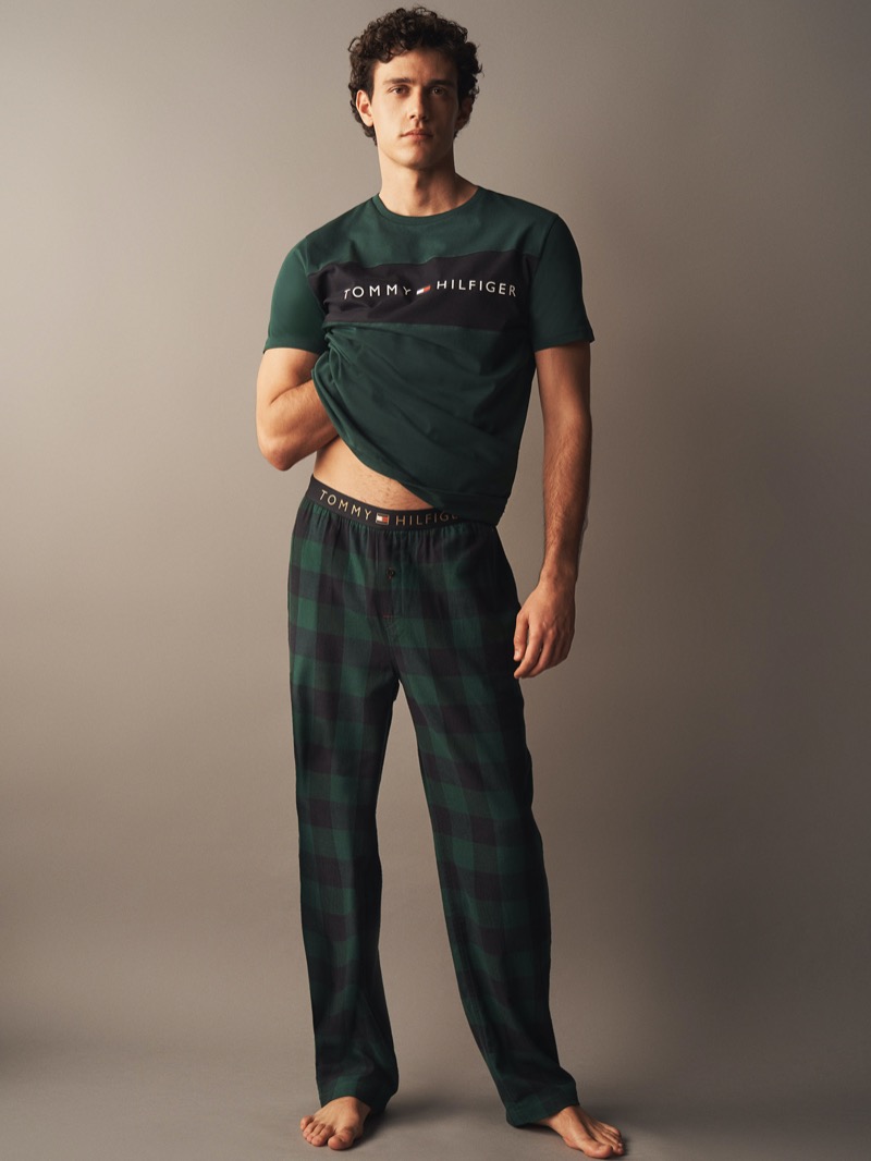 Tommy Hilfiger Fall Winter 2024 Essentials 013