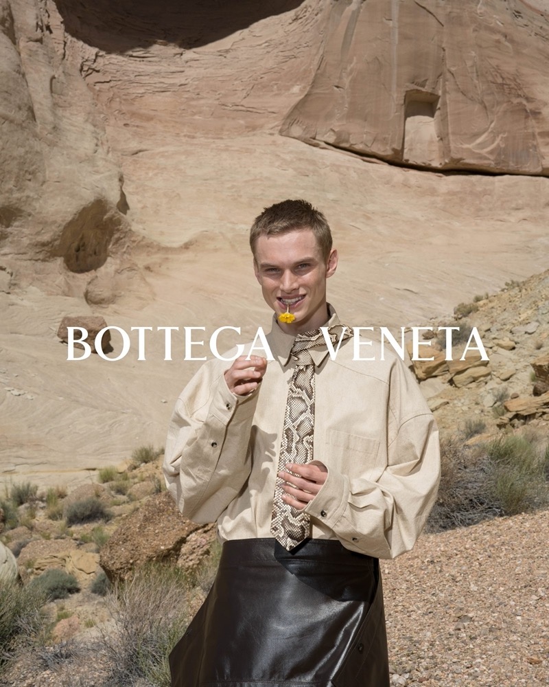 Luke Clod charms with a smile in Bottega Veneta’s winter 2024 advertisement.