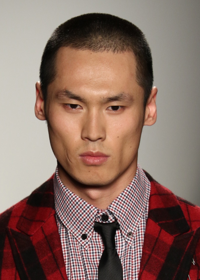 The buzz cut with a lineup brings a modern twist with its defined and sharp edges.