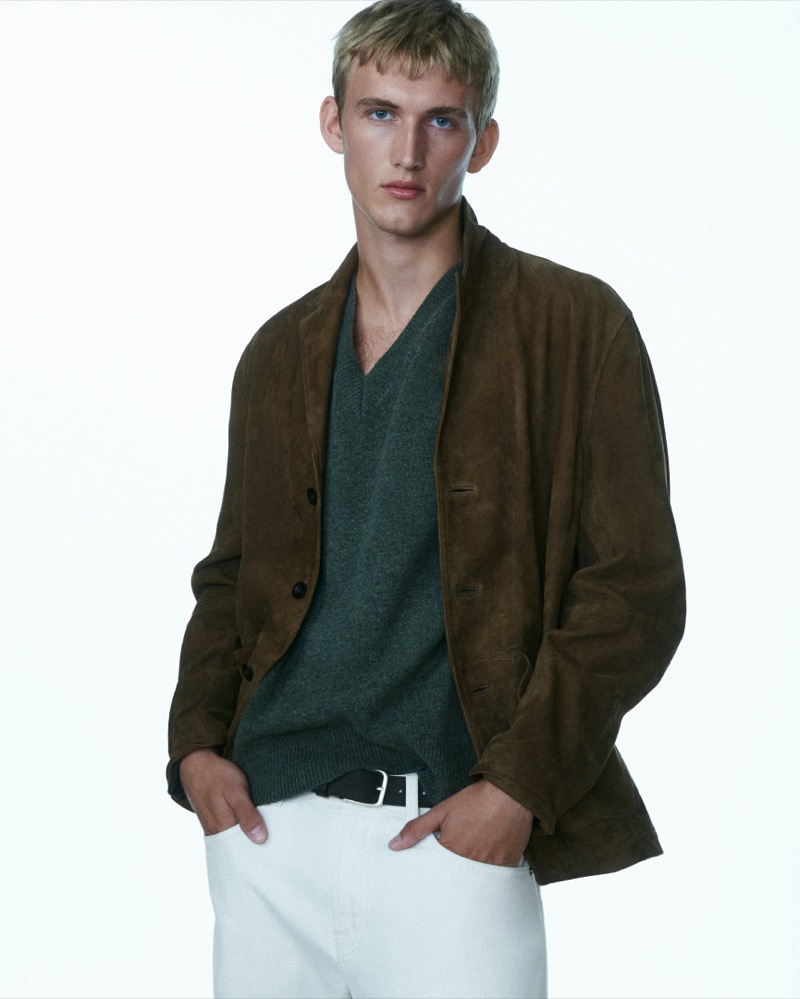 Bertram Möller models a stylish fall look from Massimo Dutti. 