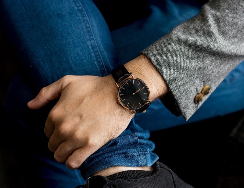 Minimalist watches complement your wardrobe without distracting.