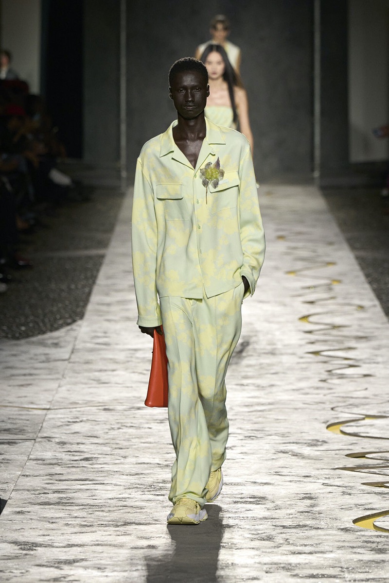 Versace Spring Summer 2025 Collection 023