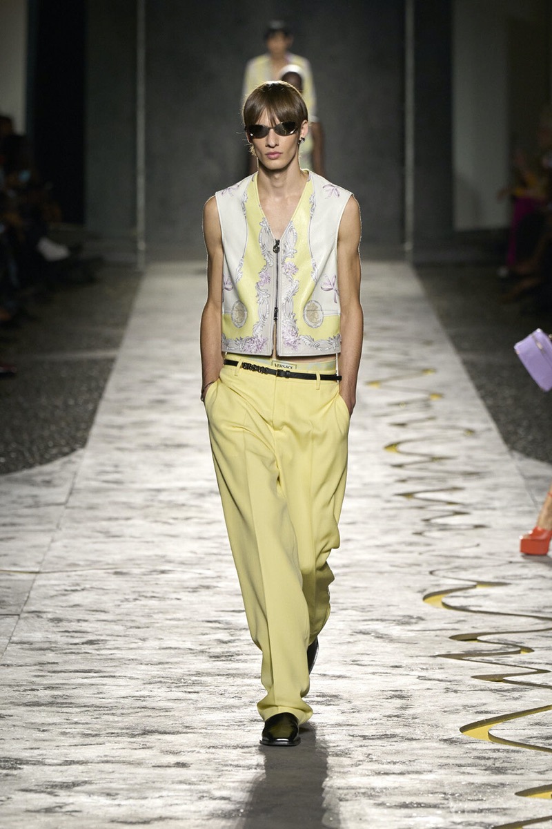 Versace Spring Summer 2025 Collection 024