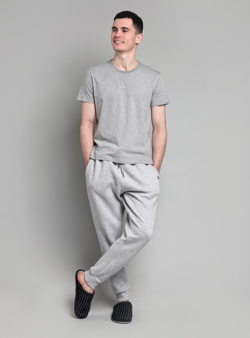 Embrace relaxed but tailored fits for loungewear for a neat, put-together look.