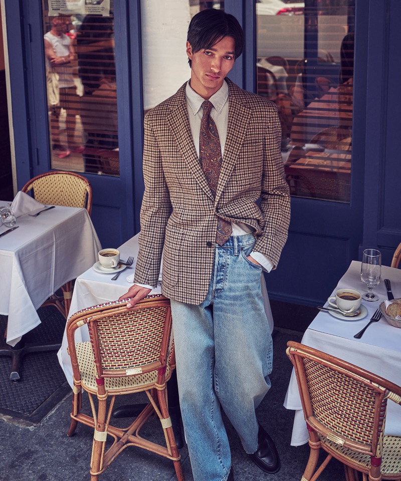 Formal meets casual with Todd Snyder’s Italian wool sports coat in houndstooth, a striped Oxford shirt, and selvedge jeans. 