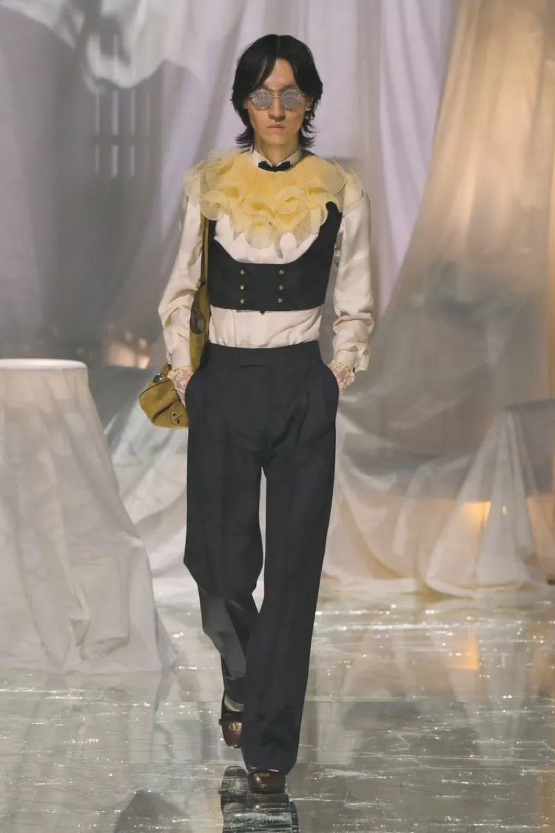 Valentino Spring Summer 2025 Collection 003