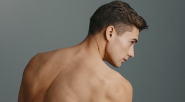 Complete Guide to Waxing for Men: Benefits & What to Expect