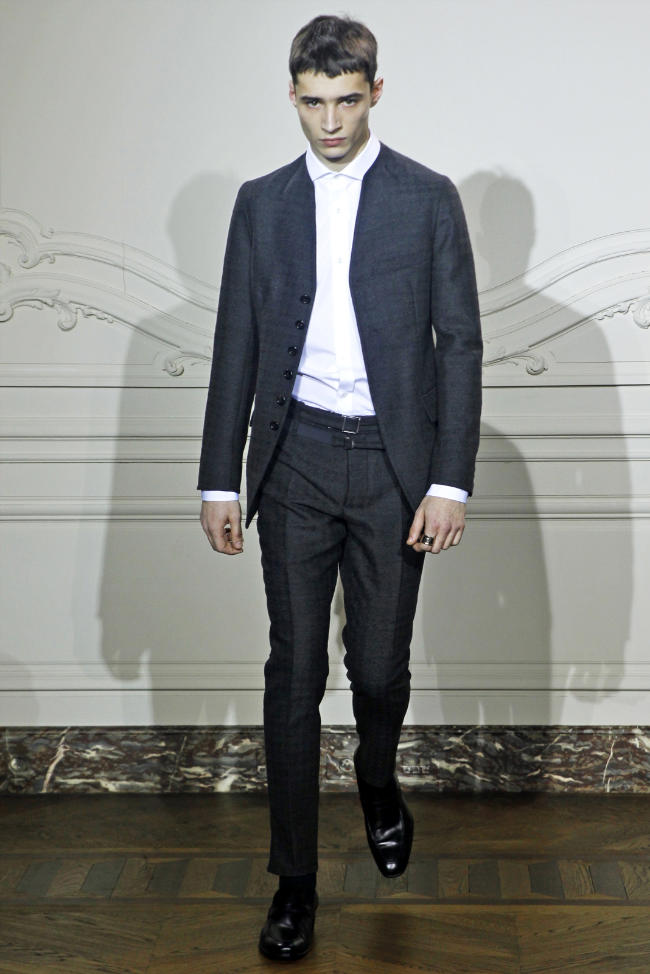 Yves Saint Laurent Fall 2011 | Paris Fashion Week – The Fashionisto